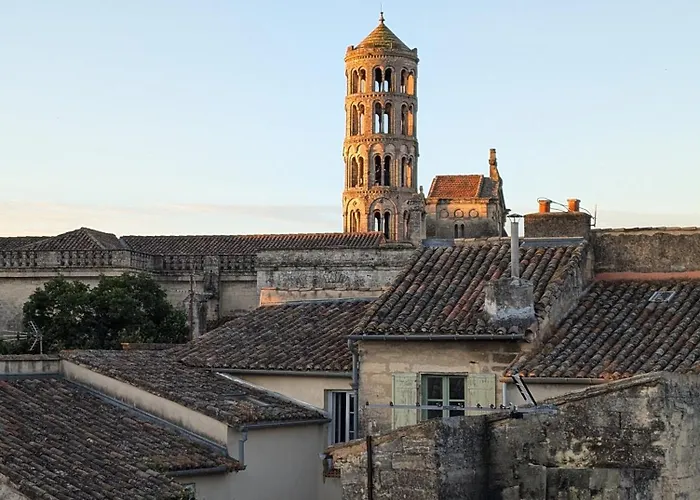 아파트 De Charme Au Coeur D'uzes
