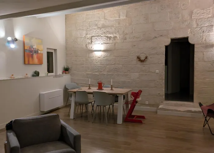 De Charme Au Coeur D'uzes
