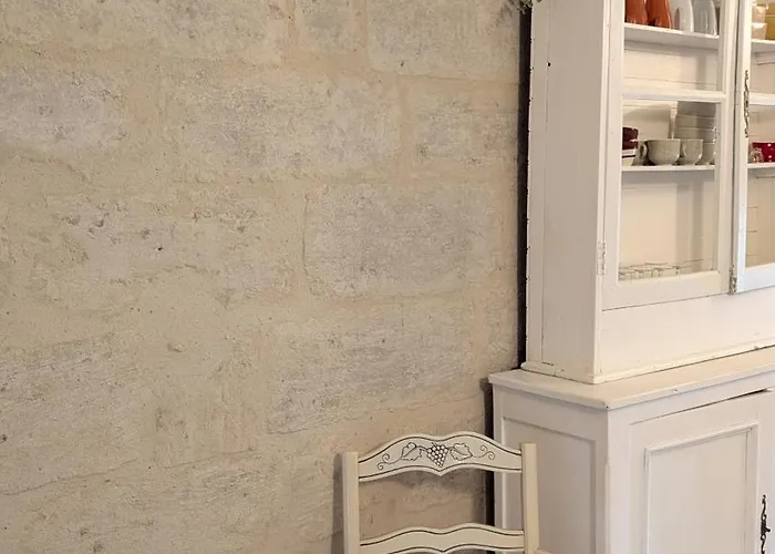 De Charme Au Coeur D'uzes 아파트 *